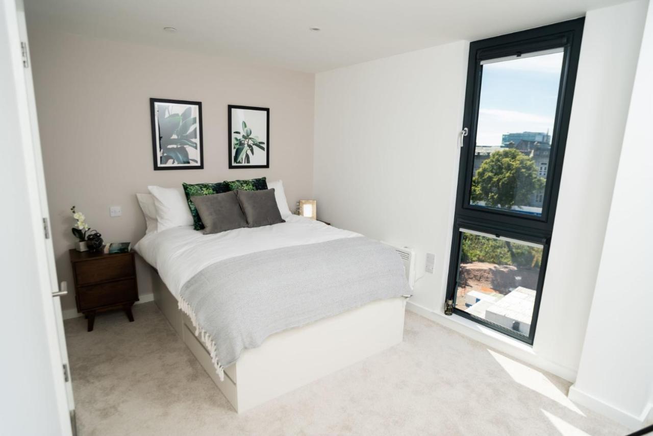 Chic Apartments And Studios At The Point In Aberdeen Eksteriør billede
